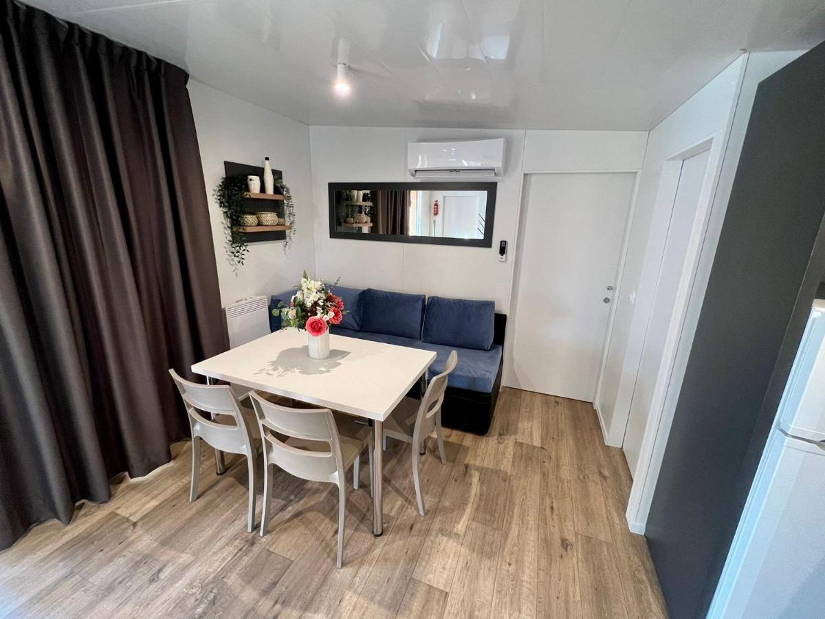 Villa Family Grand De Luxe Mobilhome Selce Exterior photo
